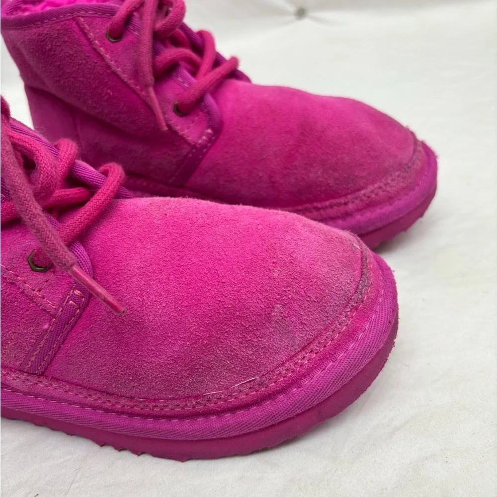 UGG Kids Neumel neon pink size 1 for little girl